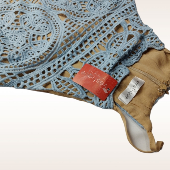 Vestique NWT Baby Blue Lace Romper Medium - Picture 2 of 6